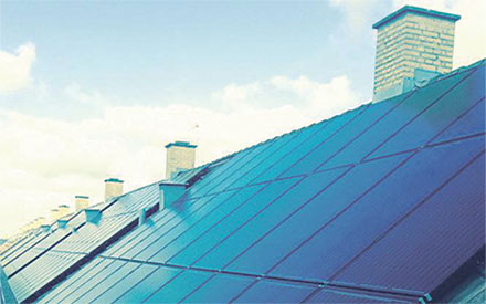 solcelleanlæg på skrå tage